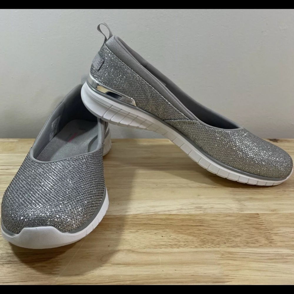 Concept 3 by Skechers Liana Silver size 9.5